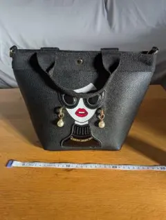 サングラスの女性デザイン ショルダーバッグ ブラック VARIOUSSTYLE 
