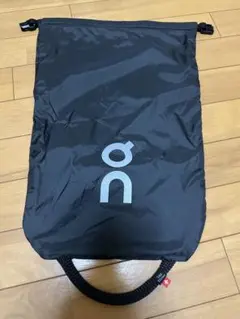 On Runningシューズけーす