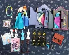 ディズニーストア　アナ雪アナと雪の女王　エルサ　アナ　着せ替え人形　お人形遊び