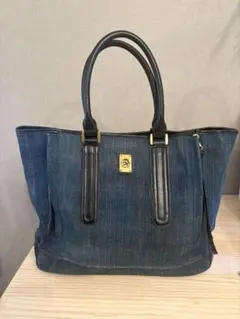 希少 極美品 ディーゼル トートバッグ 肩掛け A4 大容量 オールレザー 黒 希少 極美品 ディーゼル トートバッグ 肩掛け A4 大容量 オール