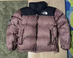 Supreme North Face Studded Nuptse