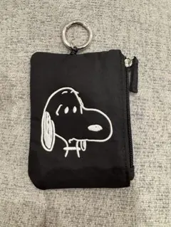 スヌーピー　刺繍　ポーチ