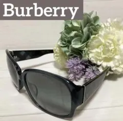 ✨Burberry✨サングラス レディース メンズ チェック 黒 ケース 箱付のサムネイル