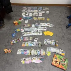 ポケモンカードゲーム 引退品6枚目のスリーブは2枚目の写真の3列全てに付いてます