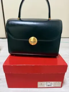 シャルルジョルダンCHARLES JOURDAN ブラックレザーショルダーバッグ
