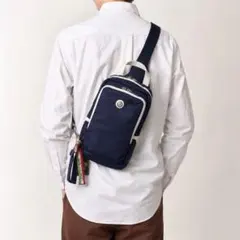 【新品】オロビアンコ ボディバッグ 9L ネイビー 白 タグ付 新品】オロビアンコ ボディバッグ 9L ネイビー 白 タグ付 - メルカリ