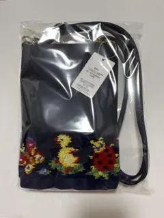 完売品 〈フェイラー〉ハイジ ストラップ付 パスケース ネイビー 新品