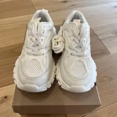 padam スニーカー