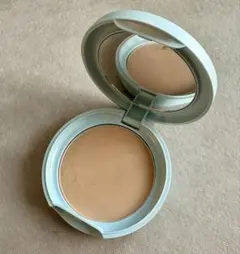 ワ バイ ドゥーオーガニック ファンデーション　OC20