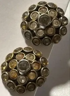 素敵アンティーク調ヴィンテージ ドーム型 イヤリング　全体的くすみトーン　年代物