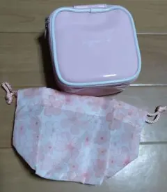 agnes b　アニエス・ベー ピンク花柄 の小型メイクポーチ