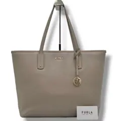 美品✨フルラ トートバッグ ビジネスバッグ 肩掛け レザー A4可 グレージュ