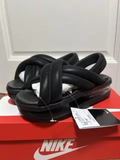 新品箱つき　NIKE AIR MAX ISLA 24c アイラ　ナイキ　黒