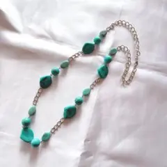 ターコイズカラー　ビーズネックレス