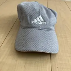 adidas グレー メッシュキャップ