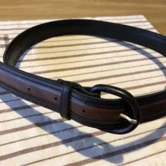 レザー ベルト 黒と茶色のコンビ