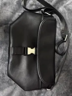 tk. TAKEO KIKUCHI ブラックショルダーバッグ