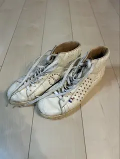 スタッズ付き ハイカットスニーカー ホワイトのサムネイル
