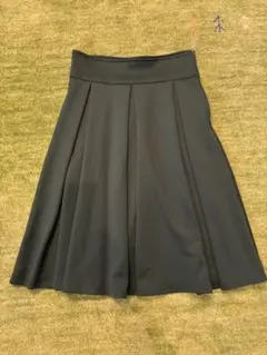 SHEIN フレアスカート グリーンMサイズ　未使用のサムネイル