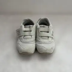 New Balance キッズスニーカー アイボリー　373