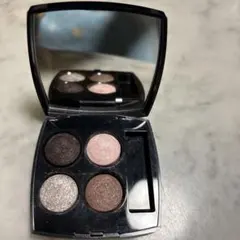 シャネル　アイシャドウ