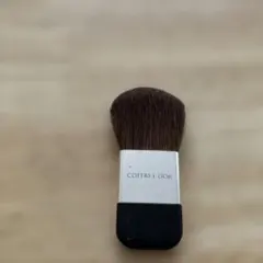 COFFRET D'OR チークブラシ 本体のサムネイル