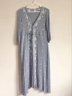 刺繍ロングワンピース ブルー