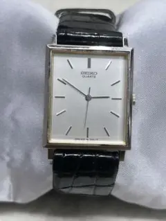 SEIKO シャリオ スクエア シルバー文字盤 80's ヴィンテージ タンク SEIKO シャリオ スクエア シルバー文字盤 80´s ヴィンテージ タンク