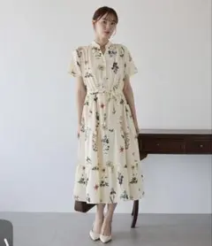 新品タグ付き　BLUEEAST　ブルーイースト　フラワー柄