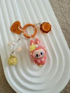 ピンクラブブとドーナツ付きストラップ