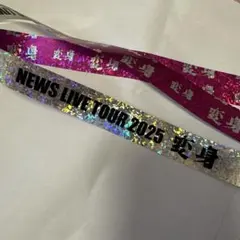 NEWS 10周年記念LIVE 落下物・銀テまとめ NEWS 10th Anniversary 銀テープ - メルカリ