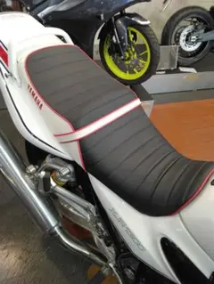 2026年最新】xjr1300 シートの人気アイテム - メルカリ