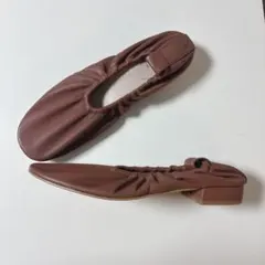 【未使用級】MOHI モヒ フラットシューズ バレエシューズ レザー ブラウンのサムネイル