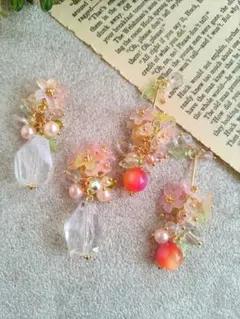 780★2ペア4個オリジナルチャーム、コネクター、アクリルフラワー、木の実ビーズ