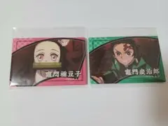 【新品未使用】劇場版鬼滅の刃無限列車編 スクエア缶バッチ　竈門禰ねずこ、炭治郎