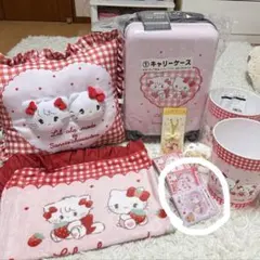 リルアラモード×サンリオ 一番くじ カード収納ファイル（ピンク・赤）