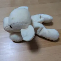 犬型ぬいぐるみ クリーム色