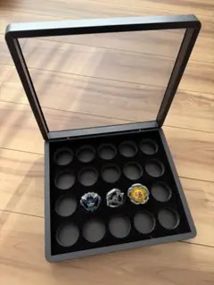 中国茶が入っていた箱　ベイブレード飾る用にいかが？写真のベイブレードは付きません