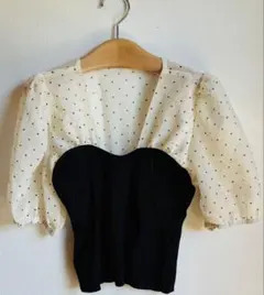 オフホワイト黒ドット柄バルーンスリーブトップス