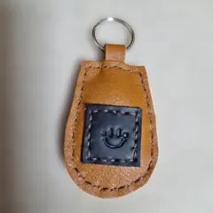 ★ハンドメイド レザーキーリング スマイル刻印