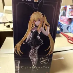 や*ま様 Bunny Girl Figure 金色の闇