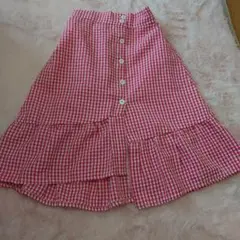 赤と白のギンガムチェックスカート