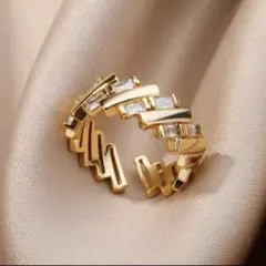 Item thumbnail for item 05782416-7214-4fa9-a36e-ed4932191e24