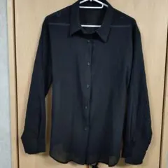 GU ブラック長袖ボタンシャツ 後ろリボン付き
