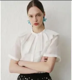 【LOULOU WILLOUGHBY】タックカラーシャツのサムネイル