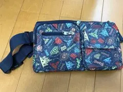 [値下げ中]ショルダーバッグ　ディズニー　日本未発売　海外パーク限定のサムネイル