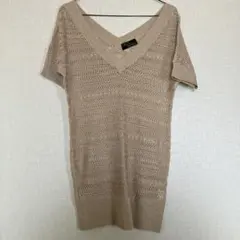 CECIL McBEE ベージュ ニット　ゴールドラメ　半袖