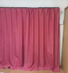 ニトリ　カーテンピンク&白セット
