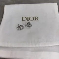 Dior CDロゴ ピアス シルバーカラーのサムネイル