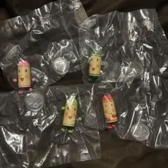 くれよんのくろくん ガチャガチャ カプセルトイ 4点セット